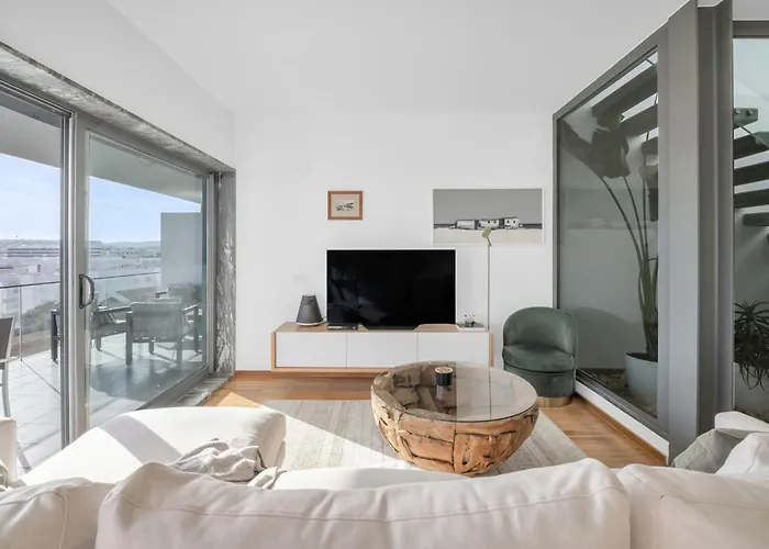 Exclusive Penthouse T2 Lagos